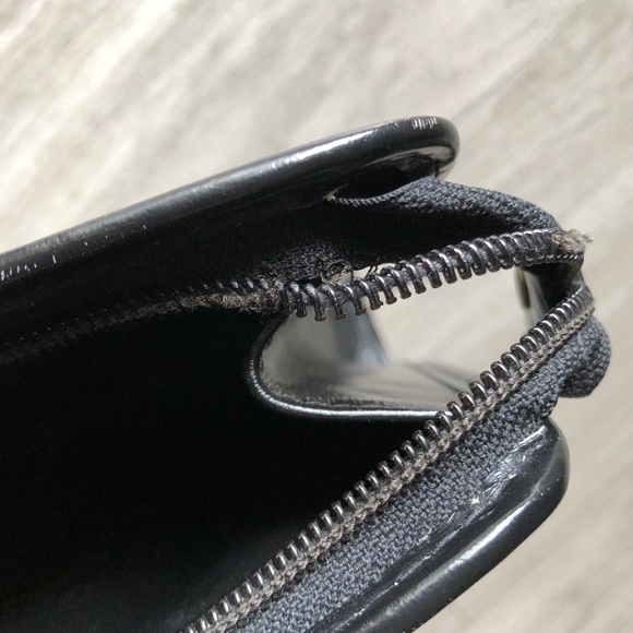 Mario Valentino Clutch (Authentic) - Picture 10 of 10